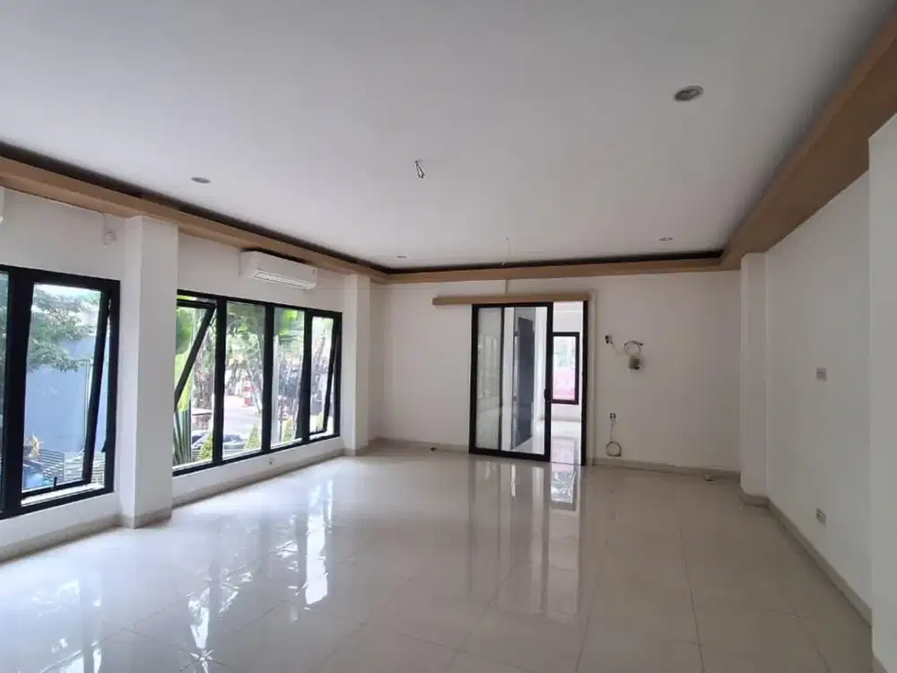 Ruko 4,5 Lantai Di Bendungan Hilir Jakarta Pusat
