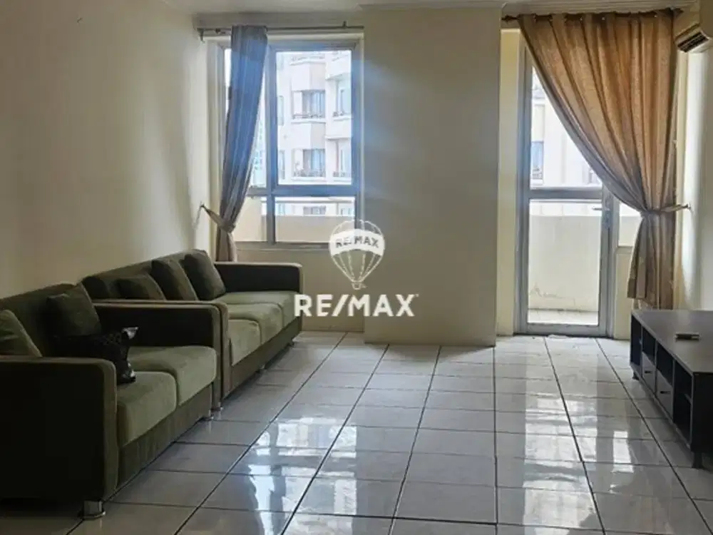 Apartemen 1BR Luas 69m² View Kolam di Paladian Park Kelapa Gading