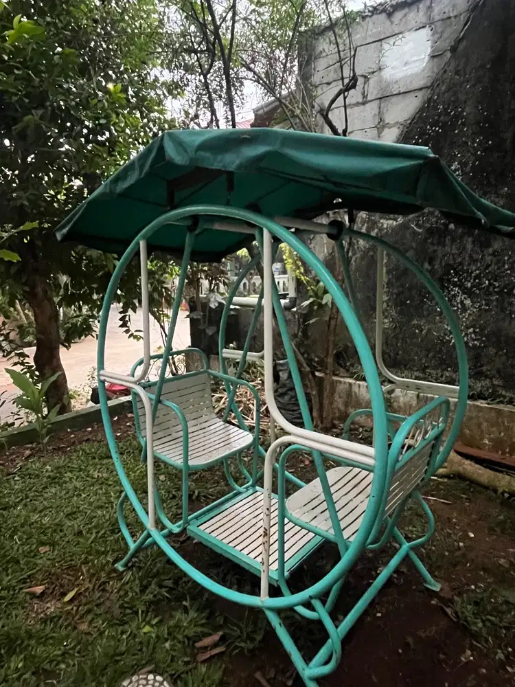 Dijual Ayunan Outdoor berkanopi - GDC Depok