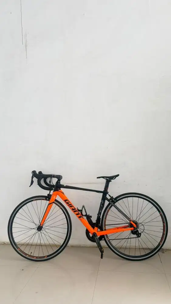 GIANT TCR SLR SEPEDA BALAP