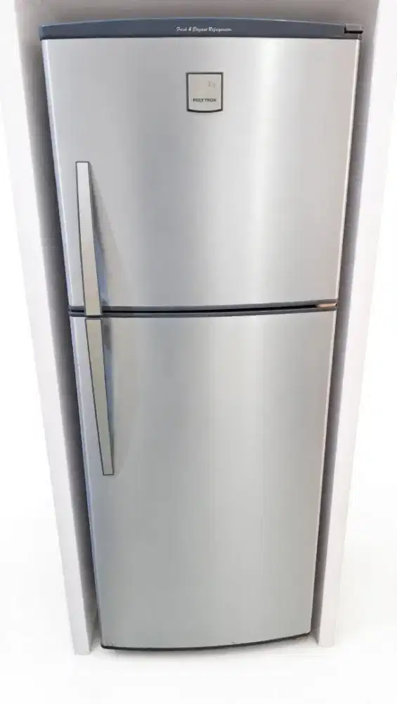Kulkas 2 Pintu Polytron Silver