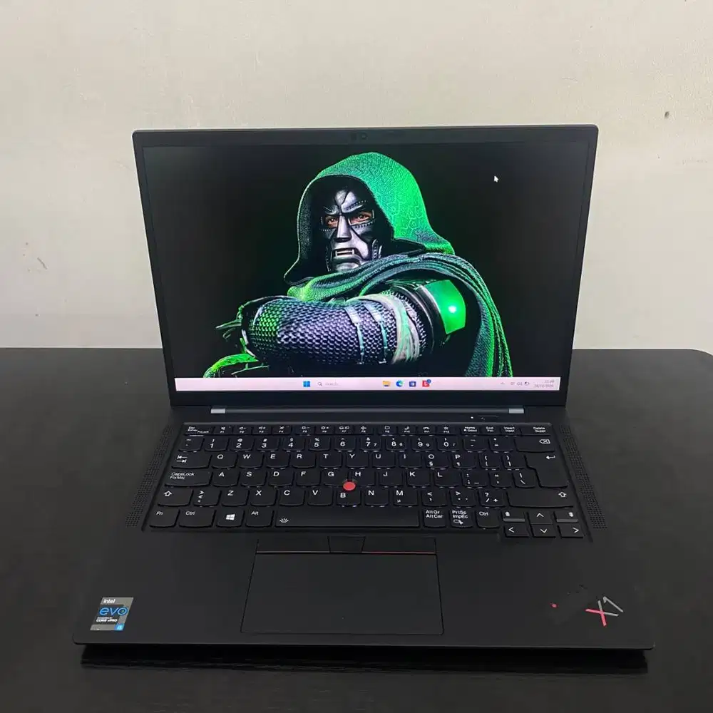 Lenovo Thinkpad X1 Carbon 9TH | Intel Iris Xe Graphics | Ram 16GB/256G