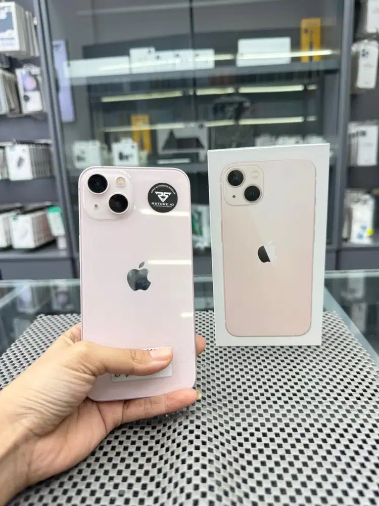 iPhone 13 256Gb Fullset, Ex Garansi Internasional Bea Cukai