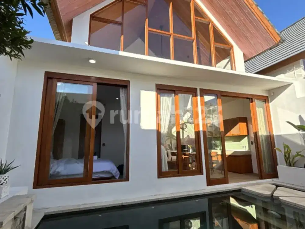Be The First To Stay In This Beautifully Refreshed Villa!