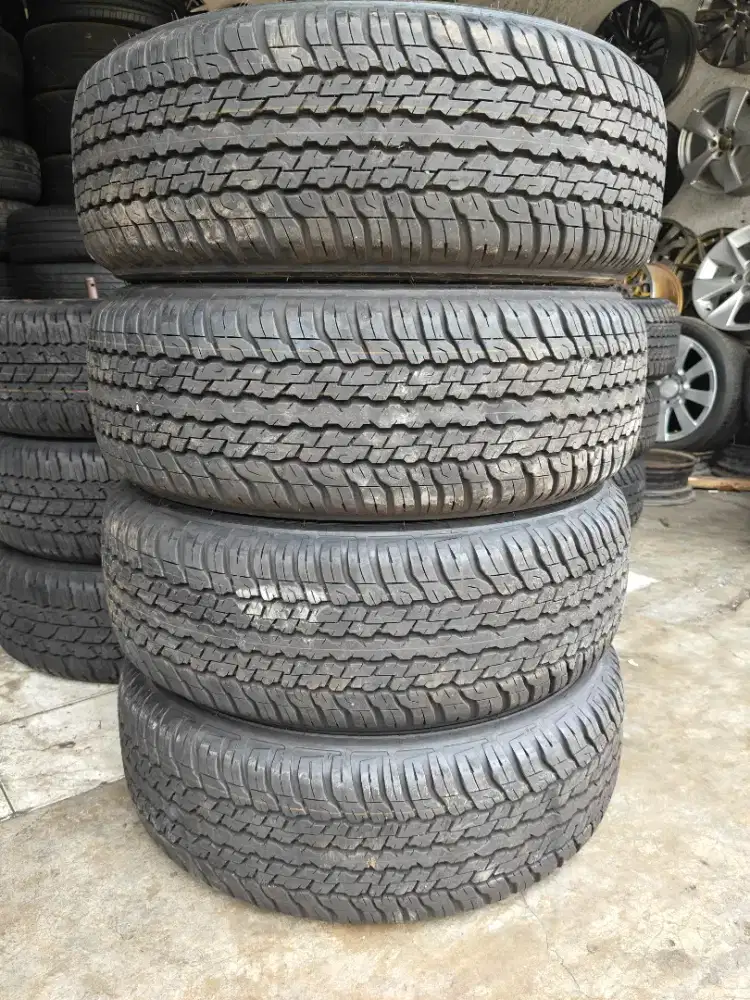 Jual ban mrek Dunlop ukuran 265 65 17 kond 99% 4pcs mulus nik 2025 4pc