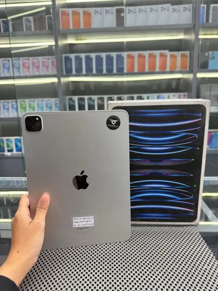 iPad Pro M2 128Gb 11inch Fullset, Ex Garansi Resmi Indonesia
