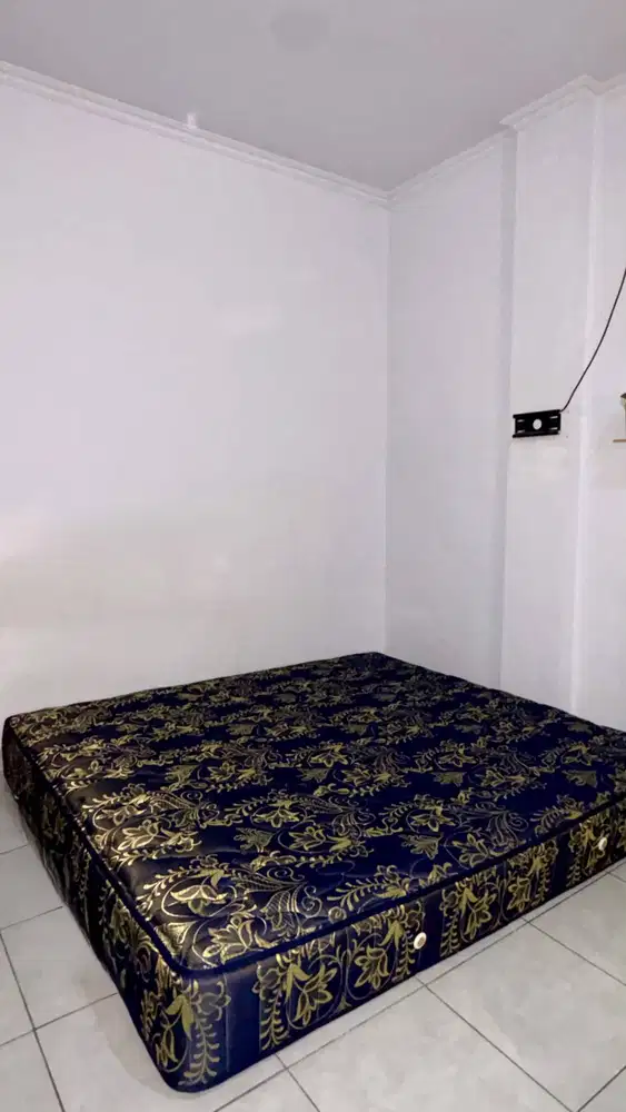 DIJUAL CEPAT KASUR/BED 180x200 MURAH DAN BERKUALITAS. BAGUS BANGET!!