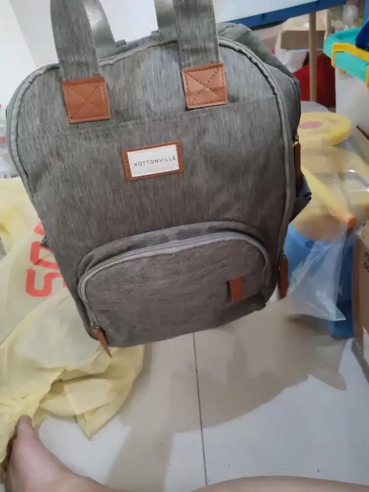 Hipseat dan tas perlengkapan bayi