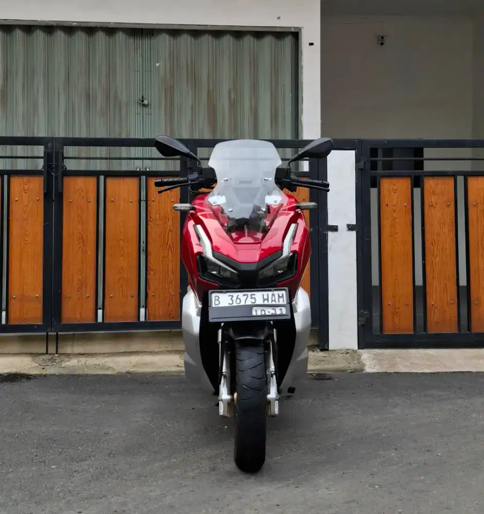 Honda ADV 150 CBS ISS Keyless MULUSSS Pajak Hidup Panjang
