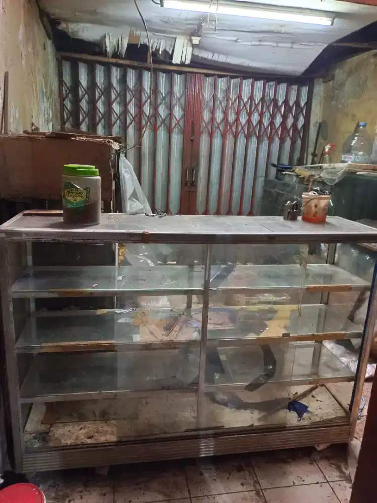 Borongan Etalase, Aquarium & Rak Aquarium