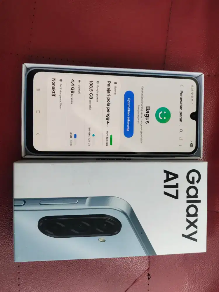 Samsung a17 4G 8/128gb
