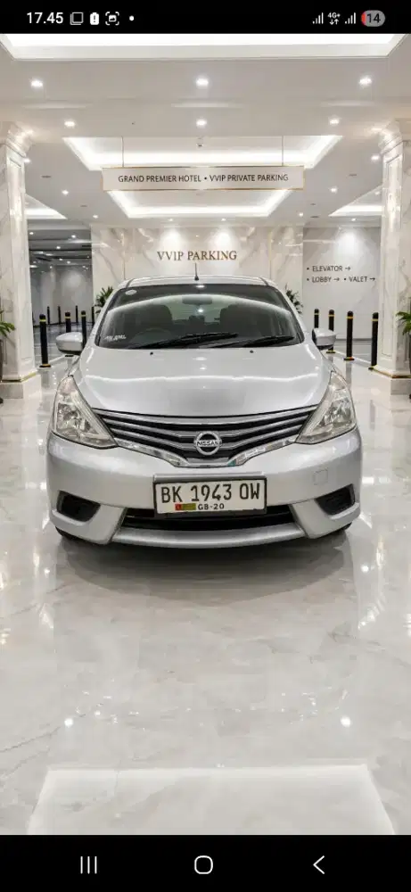 Nissan Grand Livina 1.5 Sv matic 2014