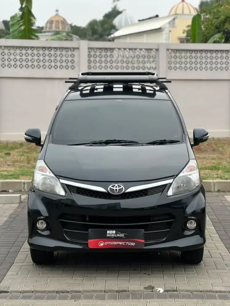 Toyota Avanza Veloz 1.5 AT 2012