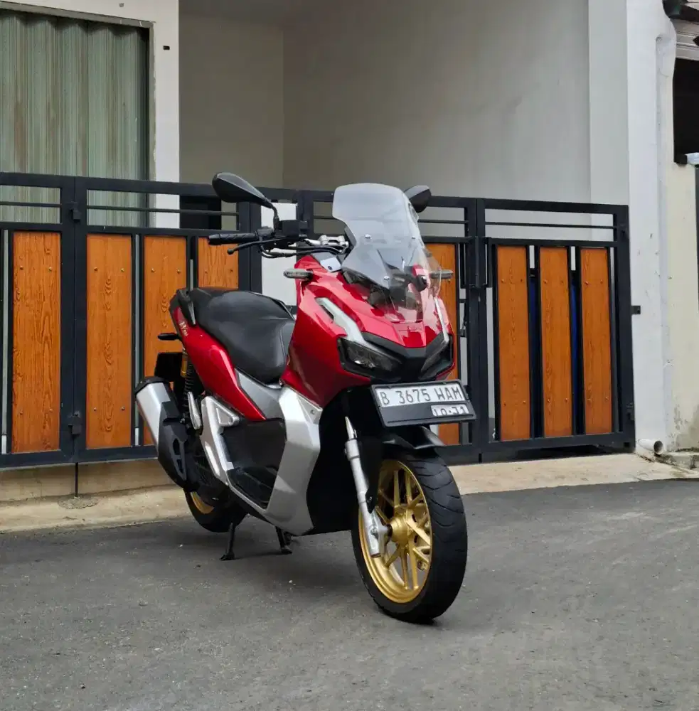 Honda ADV 150 CBS ISS Keyless MULUSSS Pajak Hidup Panjang