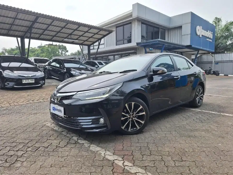 Pajak Panjang - Toyota Corolla Altis 1.8 V Bensin-AT 2019