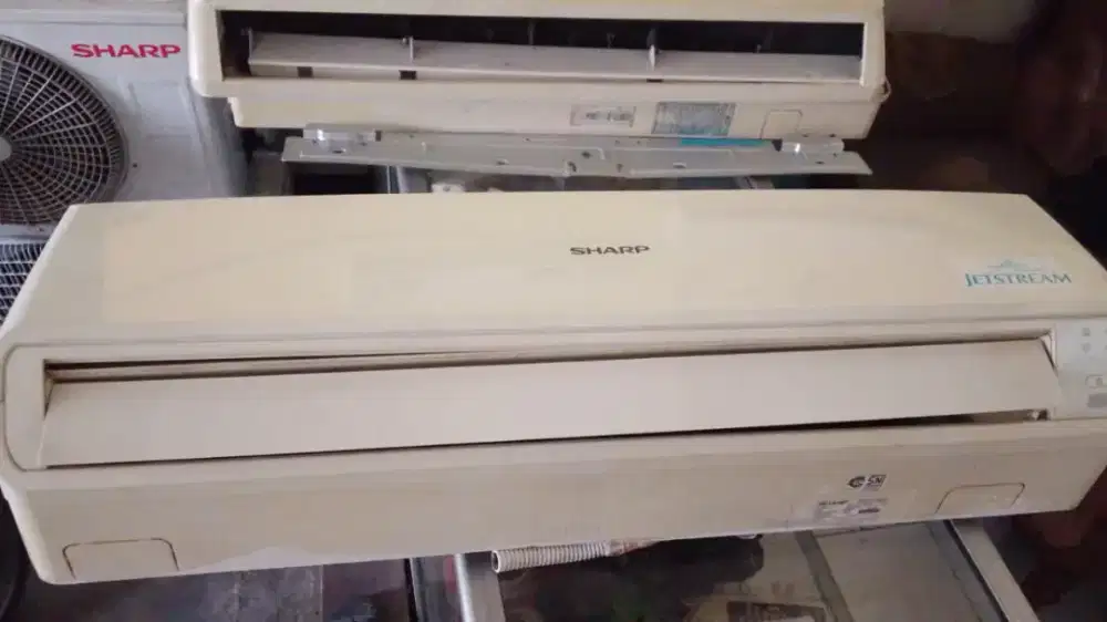 Ac bekas 1/2pk free pasang pipa 3m