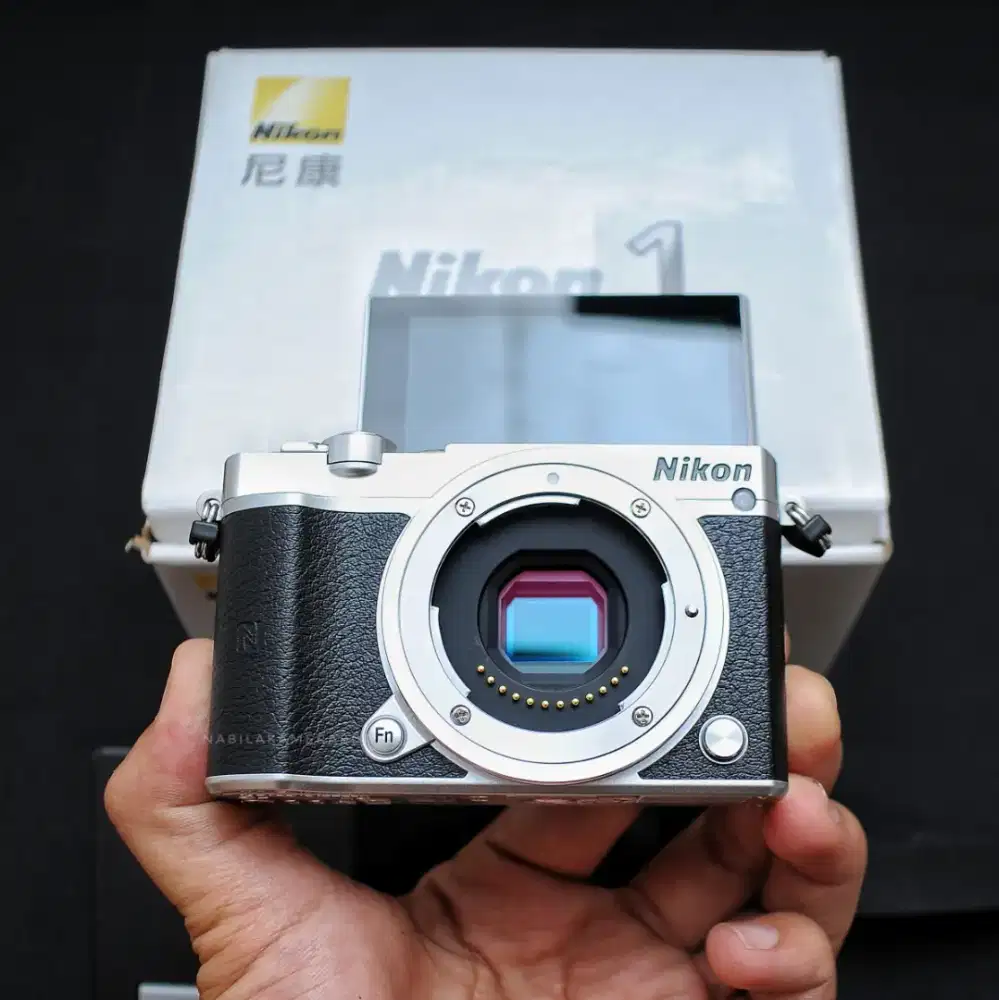 NIKON J5 BODY ONLY
