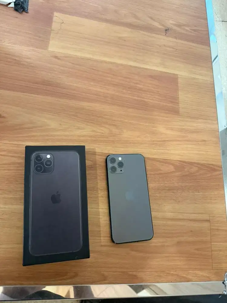 iphone 11 pro 256gb ada yg baru