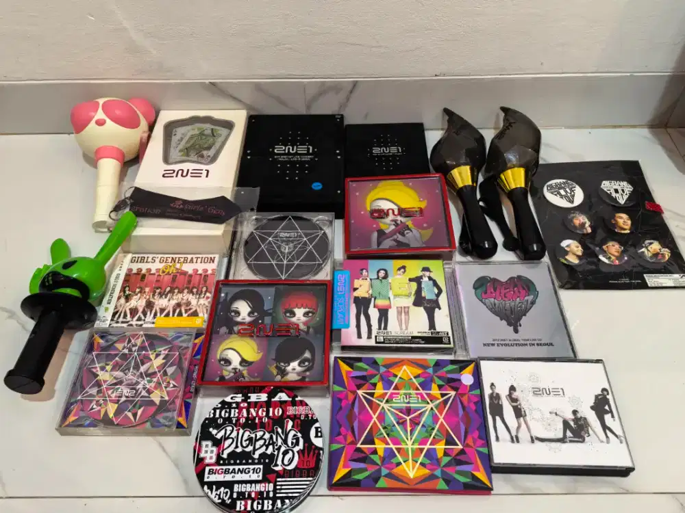 PRELOVED BARANG KPOP LIGHTSTICK, ALBUM ,ETC
