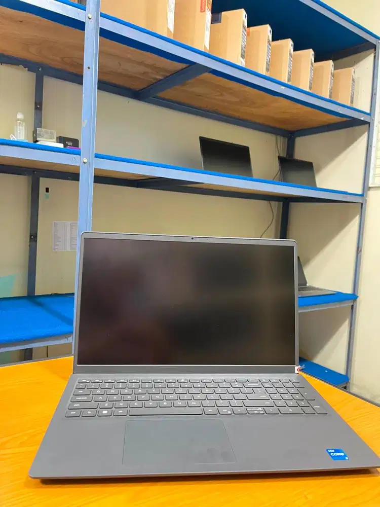 Dell 15 DC15250 RAM 8GB SSD 512GB 15,6 FHD TouchScreen Display