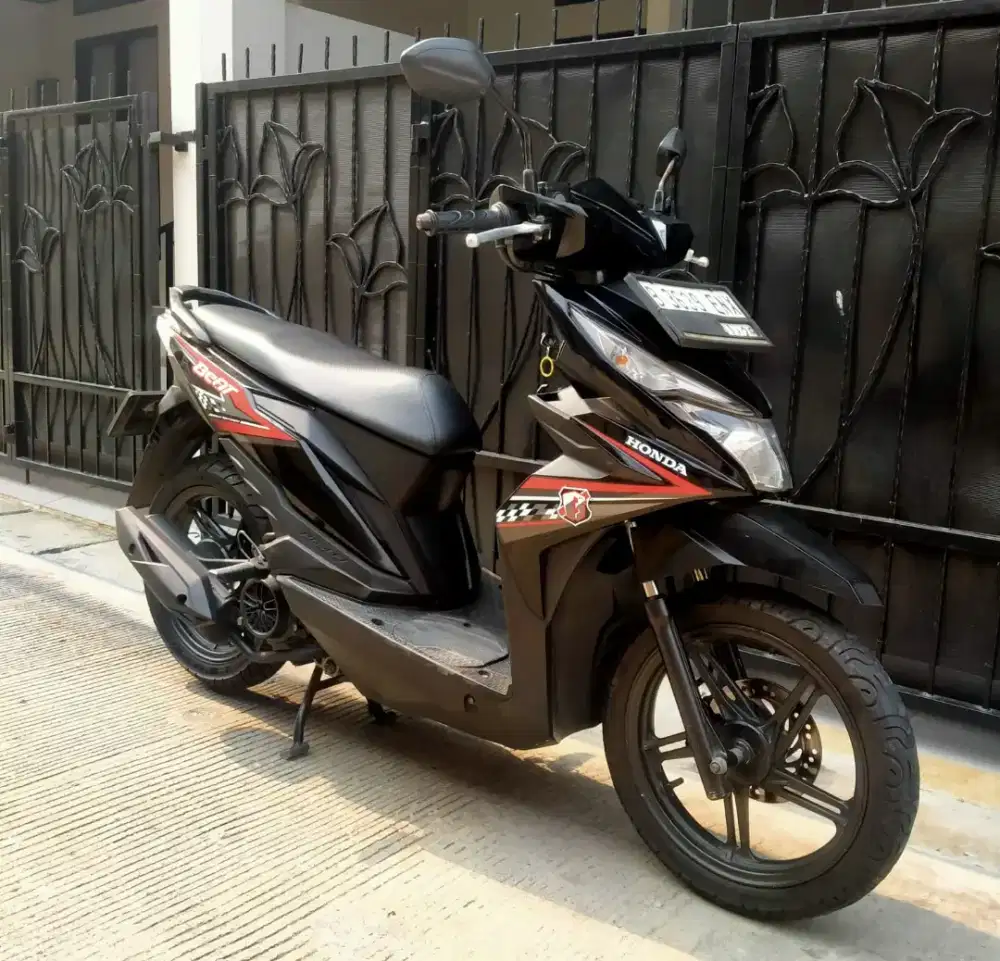 Honda Beat Eco 2018 B Depok bisa TT