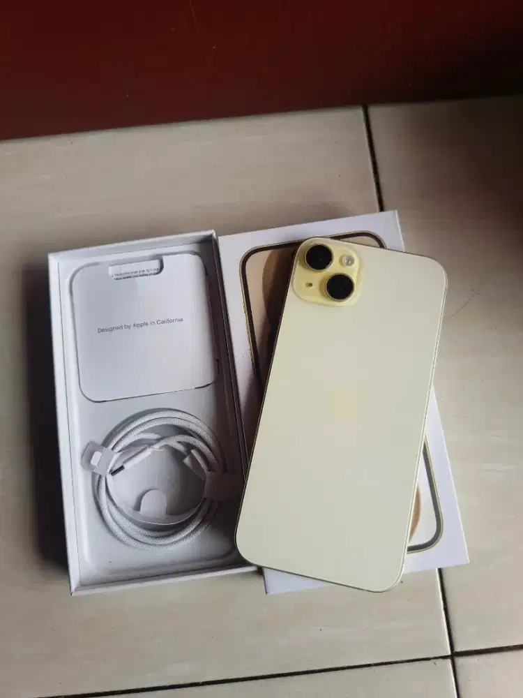 Iphone 15plus 128gb yellow