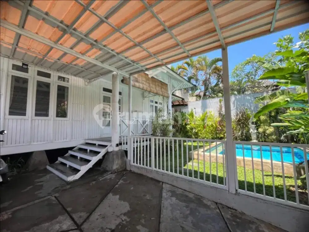 Villa Joglo For Rent - Batu Belig, Bali