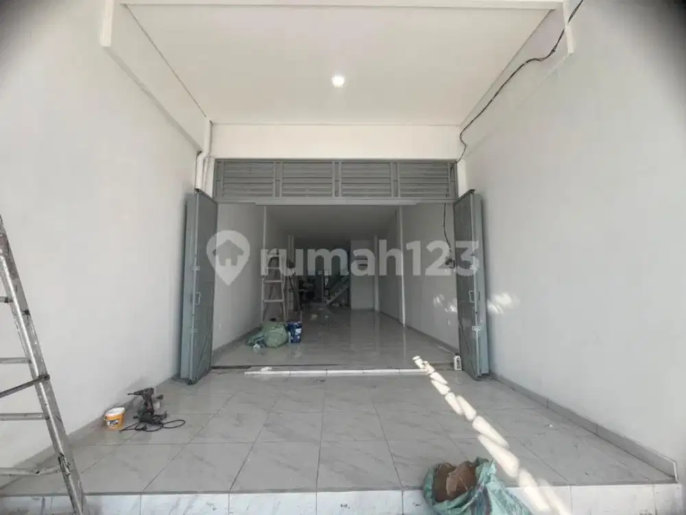 Disewakan Ruko Baru 2 Lantai Jalan Gunung Salak Kerobokan, Lt130 Lb176, Rp 288 Juta/Tahun