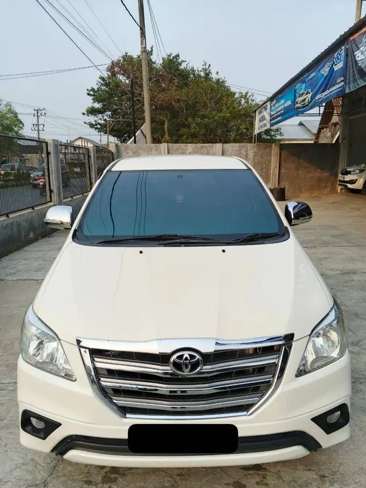 INNOVA 2.5 G AT 2014