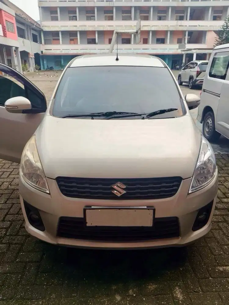 Odo 65 rb !! Suzuki Ertiga 1.4 GL MT 2012 silver Ertiga