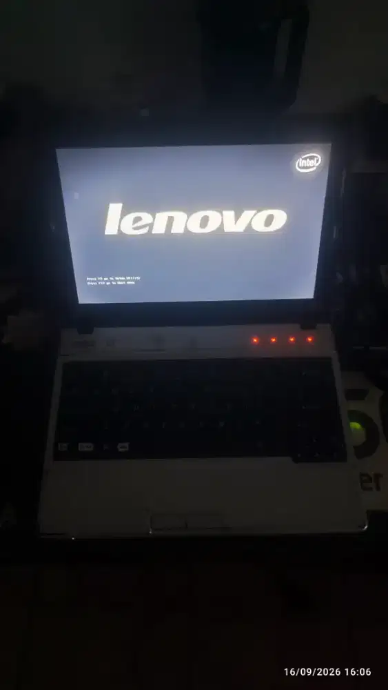 Laptop lenovo G230