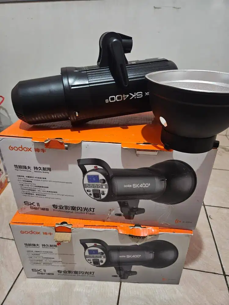 Godox SK 400 ii tripod