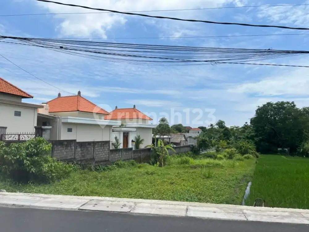 Dijual Tanah Strategis - Jalan Merta Agung, Kerobokan