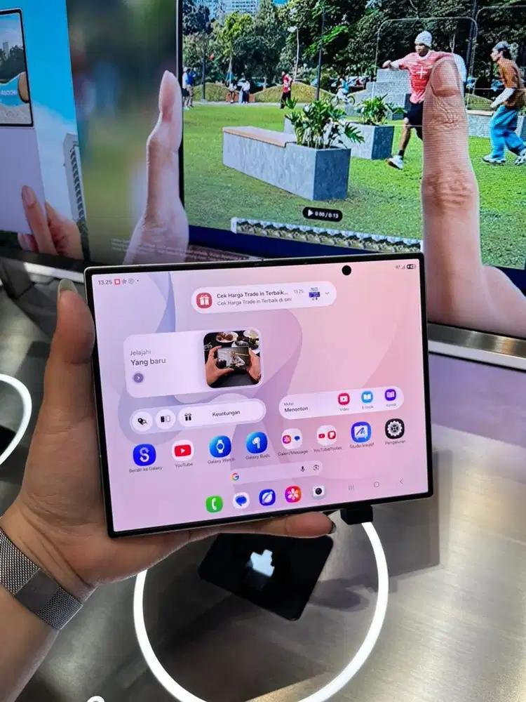 SAMSUNG GALAXY ZFOLD8 Free Voucher 2.6jt