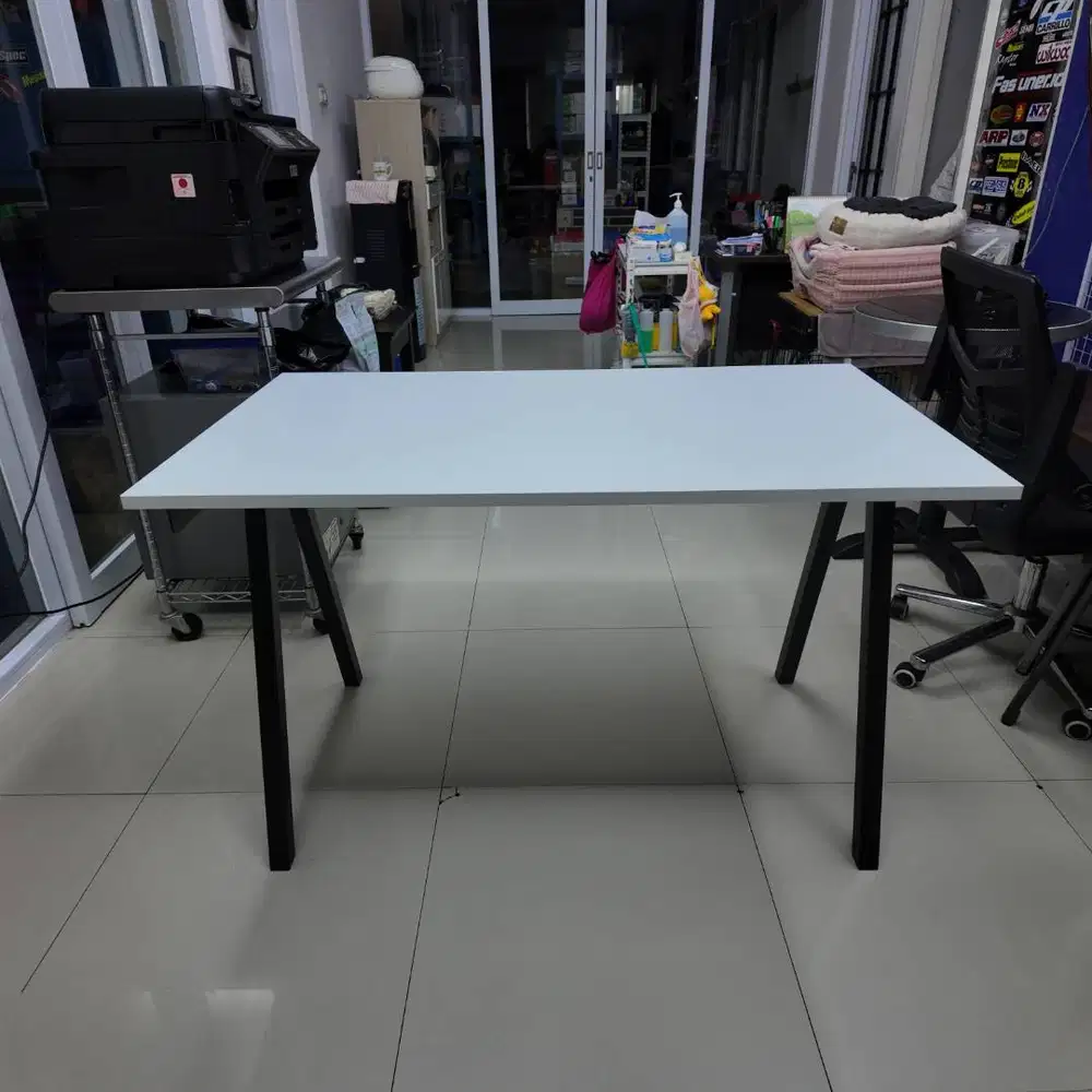 IKEA TROTTEN Meja Kerja 120 x 70 cm White / Anthracite - SECOND