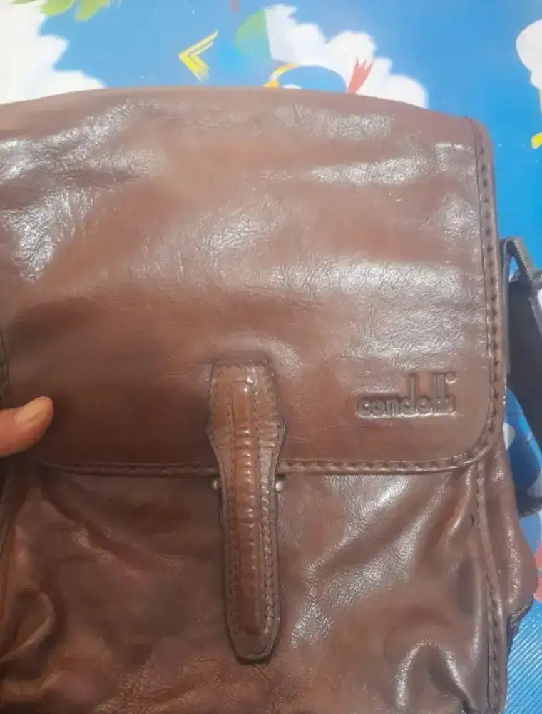 Tas Selempang Kulit Asli Merek Condotti