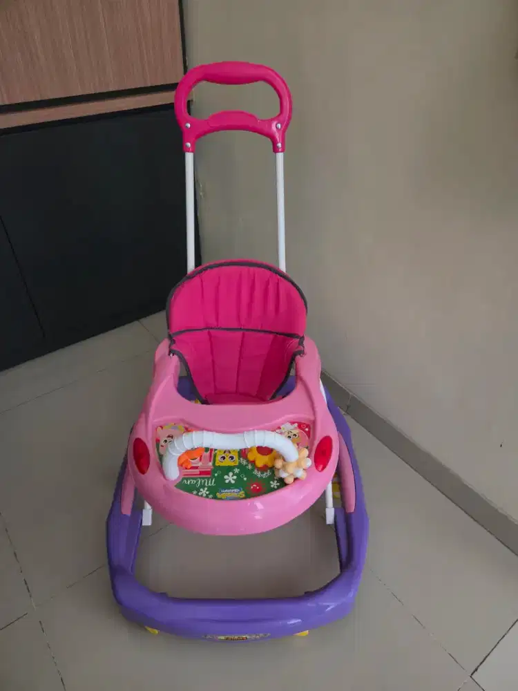 Jual Baby Walker Family dan kursi busa baby