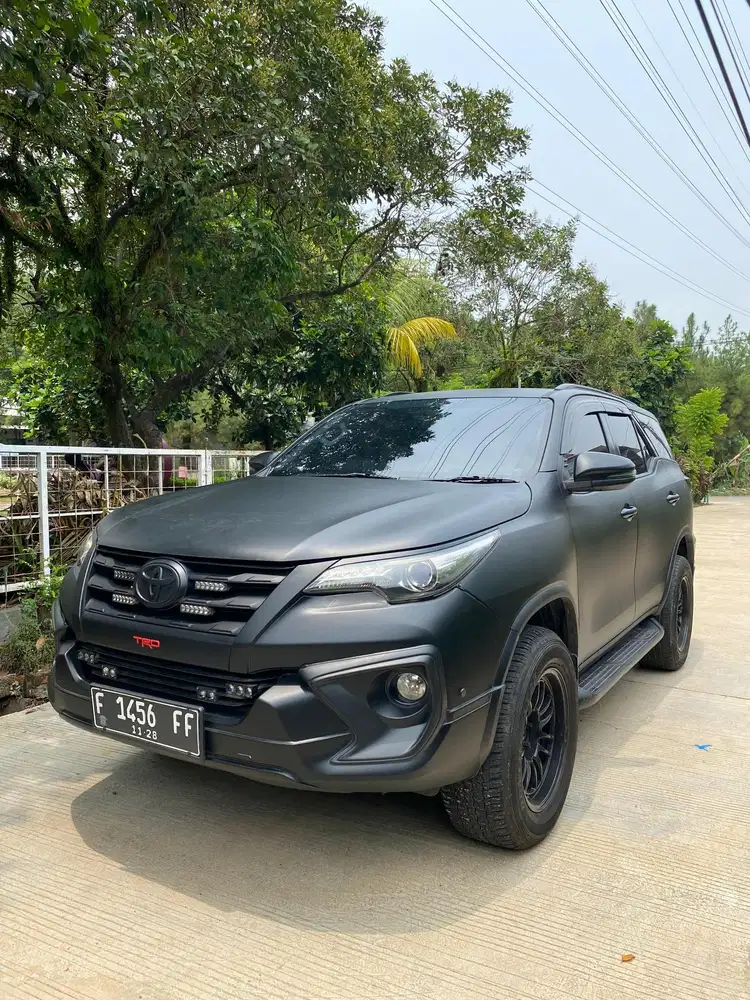 Toyota Fortuner VRZ TRD