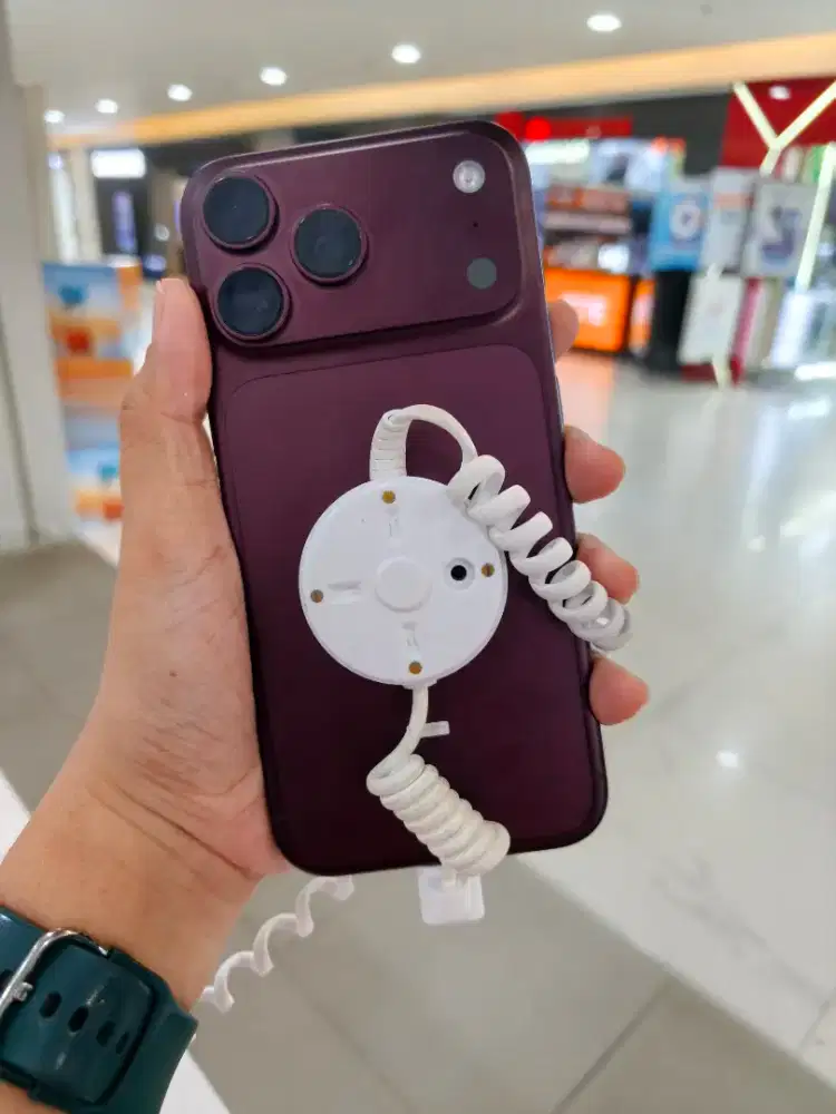 IPHONE 18 PRO 256 BURGUNDY