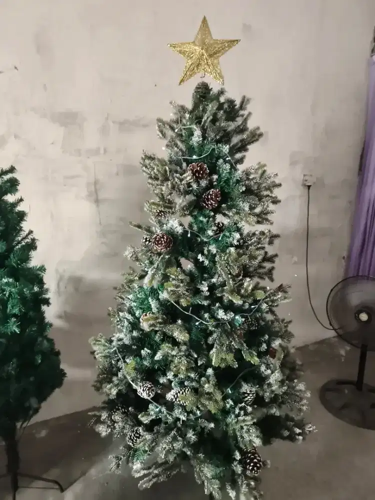 Pohon natal sintetis