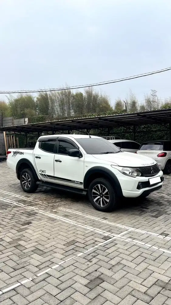 MITSUBISHI DCAB TRITON 4x4 TAHUN 2017