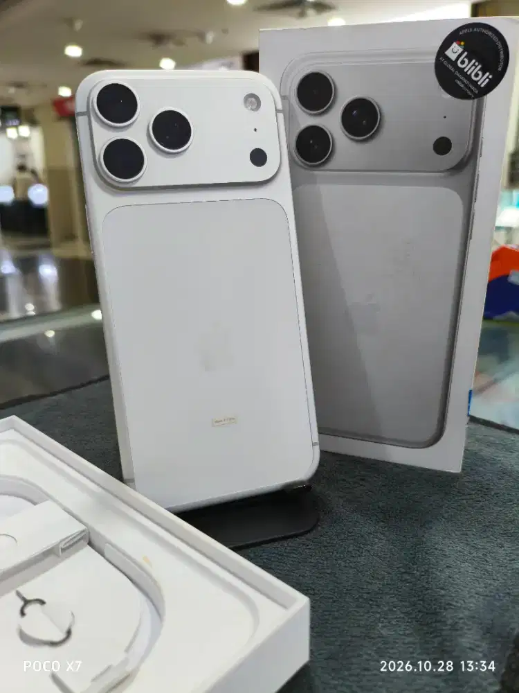 iPhone 17 PM 256 silver like new Garansi 2027