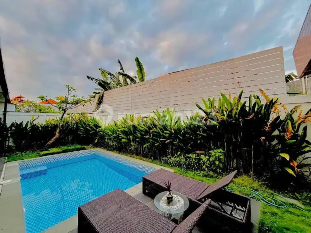 Modern Tropical Villa For Rent In Padonan Canggu, 2Br, Private Pool, Fully Furnished, Idr 150 Million/Year