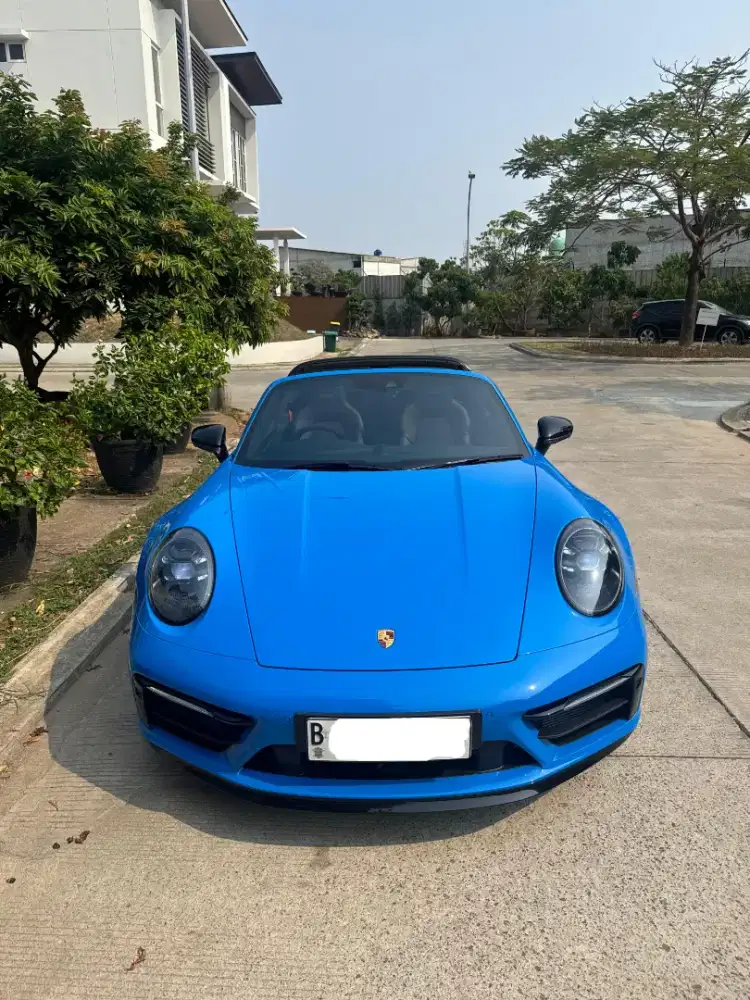 PORSCHE 911 TARGA 4 GTS 2024 Shark Blue Convertible Top Black ISTIMEWA