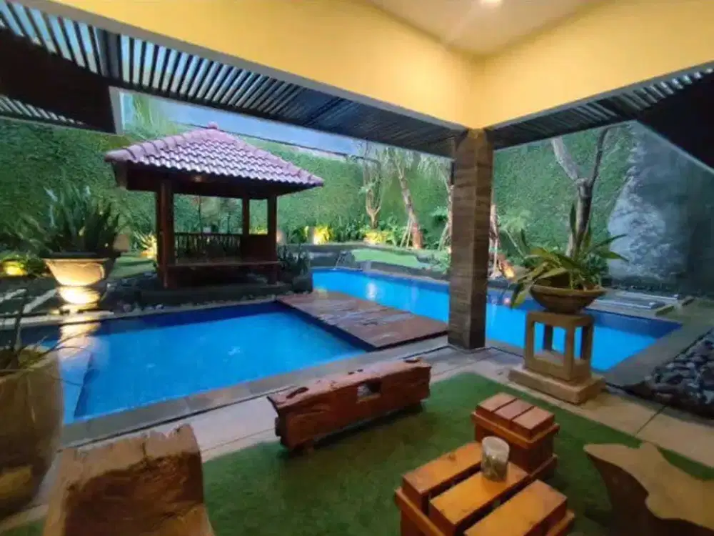 AUD.A013 Rumah Mewah Strategis di Mayjend Sungkono, Ciputra World Siap Huni