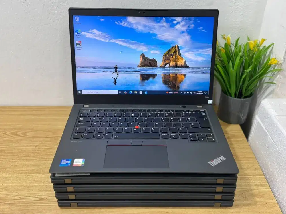 Lenovo Thinkpad T14s G2 Core i7 Gen11 Ram 16GB TS 14inch N-WJ