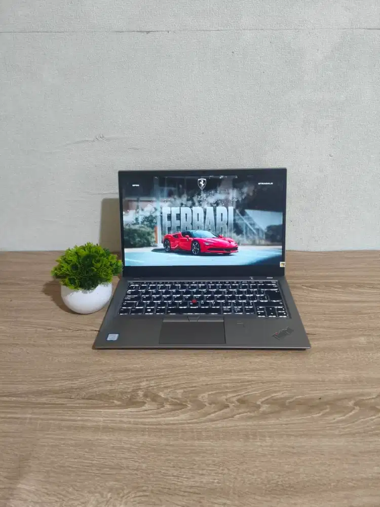 Laptop Lenovo Thinkpad X1 Carbon i5 RAM 8/256GB 14 FHD Backlight