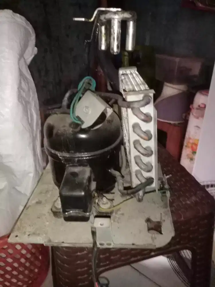 Mesin kulkas mini