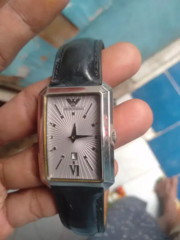 Jam tangan imperio Armani bekas