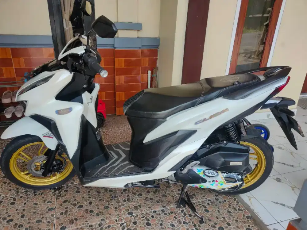 Jual motor Honda Vario Gen 1